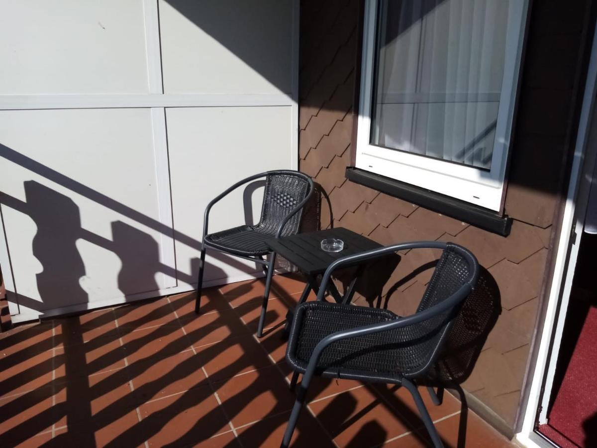 Zur Linde Hotell Ostrau  Exteriör bild