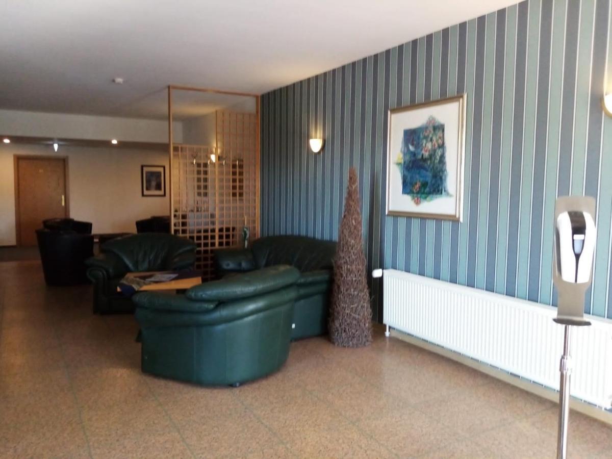 Zur Linde Hotell Ostrau  Exteriör bild